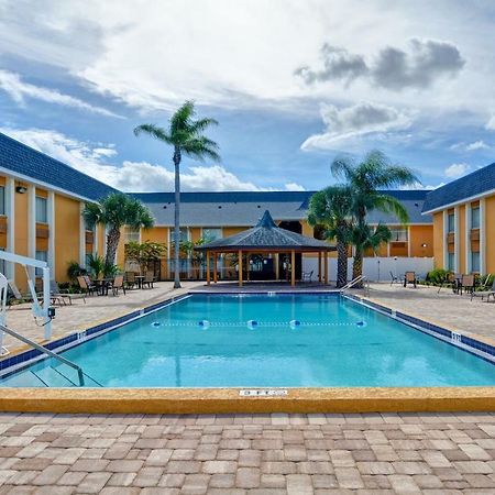 Quality Inn & Suites Heritage Park Kissimmee Exterior photo