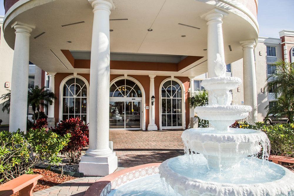 Quality Inn & Suites Heritage Park Kissimmee Exterior photo
